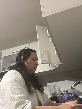 Freya Artemisa online show from 12/18/24, 11:51