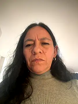 Freya Artemisa online show from 10/14/25, 08:09