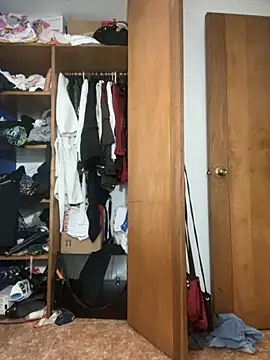 Freya Artemisa online show from 10/19/25, 08:53