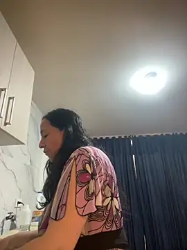 Freya Artemisa online show from 12/05/25, 07:54