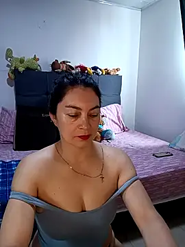 renata hot1 online show from 10/03/25, 03:09