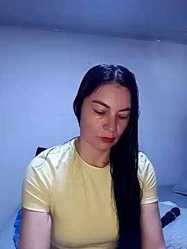 Snapshot of renata_hot1 chatting on 02/16/26, 07:21 renata hot1 online show from 02/16/26, 07:21