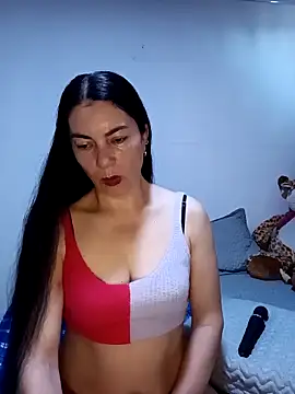 Snapshot of renata_hot1 chatting on 02/27/26, 08:31 renata hot1 online show from 02/27/26, 08:31