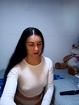 Snapshot of renata_hot1 chatting on 03/10/26, 08:25 renata hot1 online show from 03/10/26, 08:25