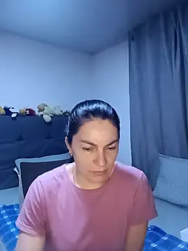 Snapshot of renata_hot1 chatting on 05/11/26, 11:02 renata hot1 online show from 05/11/26, 11:02