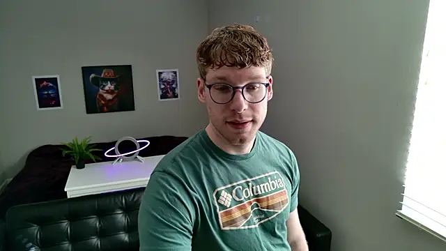 Snapshot of BlueEyedTallGuy94 chatting on 02/26/26, 09:47 BlueEyedTallGuy94 online show from 02/26/26, 09:47
