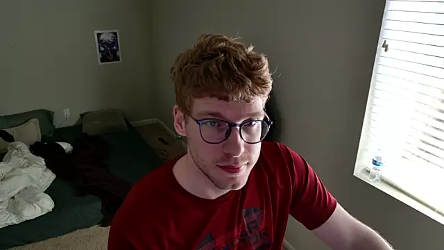 Snapshot of BlueEyedTallGuy94 chatting on 07/10/26, 07:27 BlueEyedTallGuy94 online show from 07/10/26, 07:27