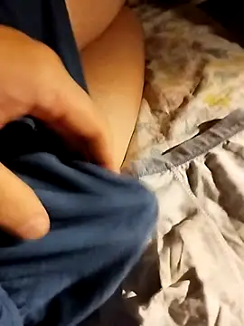 Snapshot of Grig1982 chatting on 10/29/25, 04:09 Grig1982 online show from 10/29/25, 04:09