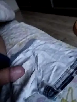 Snapshot of Grig1982 chatting on 12/16/25, 06:51 Grig1982 online show from 12/16/25, 06:51