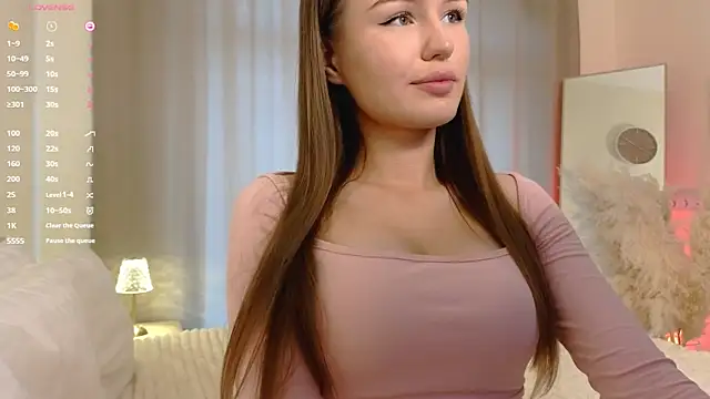 Snapshot of illumiangel chatting on 09/25/25, 12:53 illumiangel online show from 09/25/25, 12:53