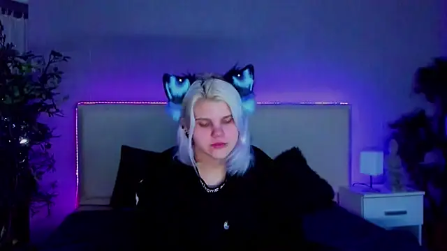 JoannLowe online show from 01/21/25, 08:00