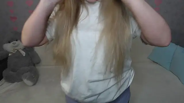 Snapshot of _Sweet_Lana chatting on 02/11/25, 08:05 Sweet Lana online show from 02/11/25, 08:05