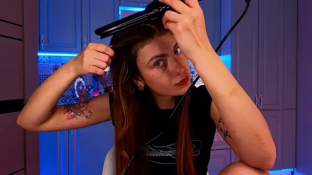 tomorrows day online show from 10/10/25, 09:14