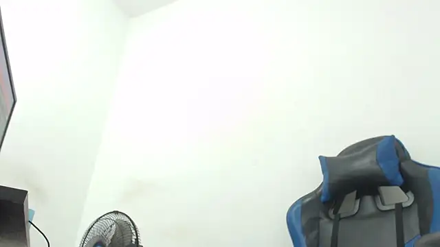 sinay024 online show from 12/05/25, 08:38