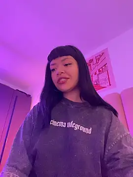 Ashley Chriss online show from 12/20/25, 01:12