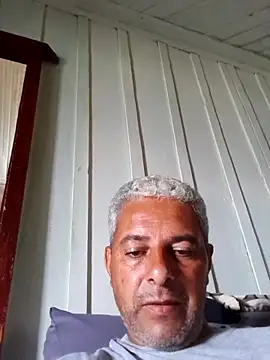 Snapshot of gordonunes chatting on 02/08/26, 03:26 gordonunes online show from 02/08/26, 03:26