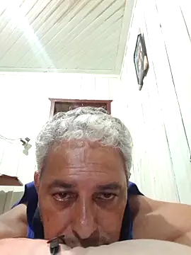 Snapshot of gordonunes chatting on 02/13/26, 10:28 gordonunes online show from 02/13/26, 10:28