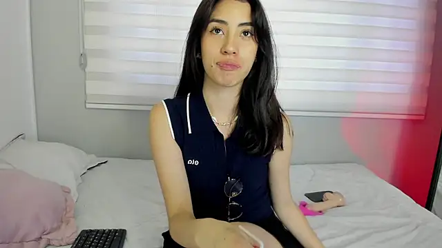 Catyloves online show from 09/28/25, 04:01