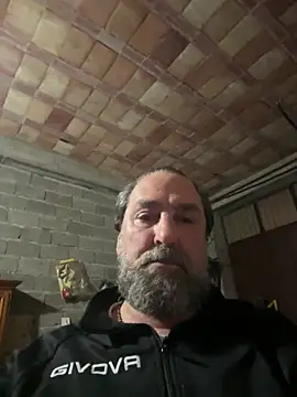 Snapshot of ros217 chatting on 03/21/26, 08:56 ros217 online show from 03/21/26, 08:56