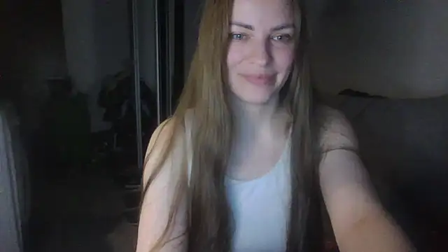 AnnaDiamond1 online show from 05/06/26, 09:20