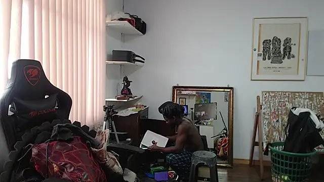 Siriss boyrag online show from 01/23/25, 08:35