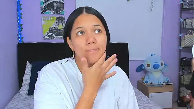 Snapshot of sara_mendez2 chatting on 01/26/25, 11:29 sara mendez2 online show from 01/26/25, 11:29