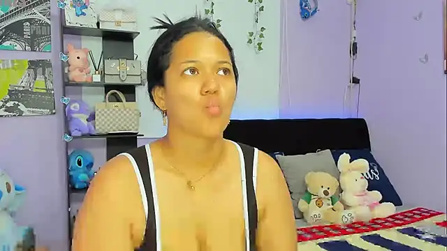 Snapshot of sara_mendez2 chatting on 02/20/25, 03:08 sara mendez2 online show from 02/20/25, 03:08