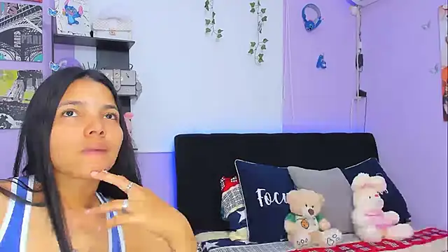 Snapshot of sara_mendez2 chatting on 02/21/25, 06:37 sara mendez2 online show from 02/21/25, 06:37