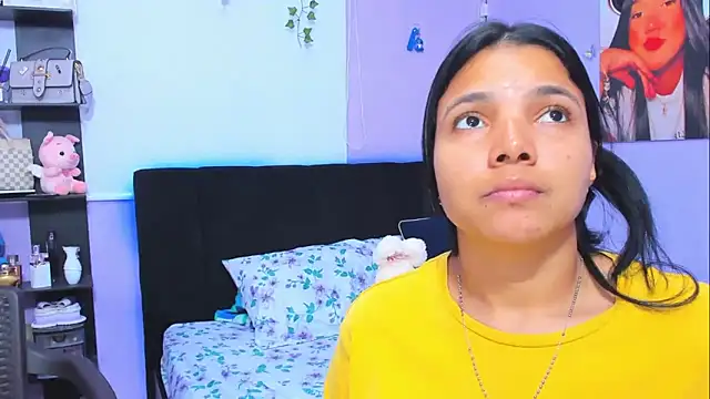 Snapshot of sara_mendez2 chatting on 03/06/25, 02:09 sara mendez2 online show from 03/06/25, 02:09