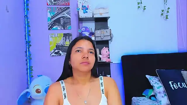 Snapshot of sara_mendez2 chatting on 03/06/25, 03:02 sara mendez2 online show from 03/06/25, 03:02