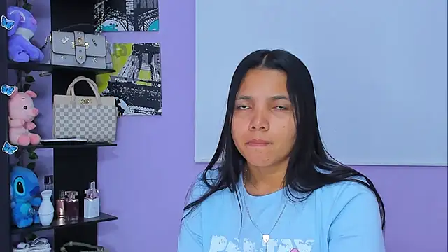 Snapshot of sara_mendez2 chatting on 03/20/25, 03:02 sara mendez2 online show from 03/20/25, 03:02