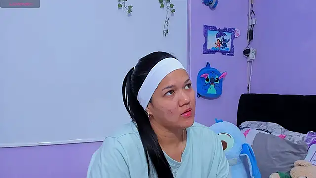 Snapshot of sara_mendez2 chatting on 09/26/25, 11:42 sara mendez2 online show from 09/26/25, 11:42