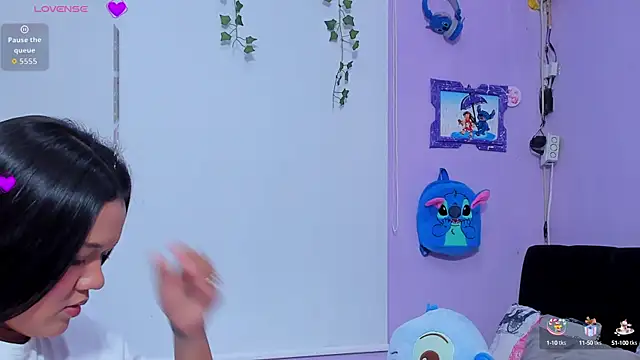 Snapshot of sara_mendez2 chatting on 09/27/25, 11:54 sara mendez2 online show from 09/27/25, 11:54