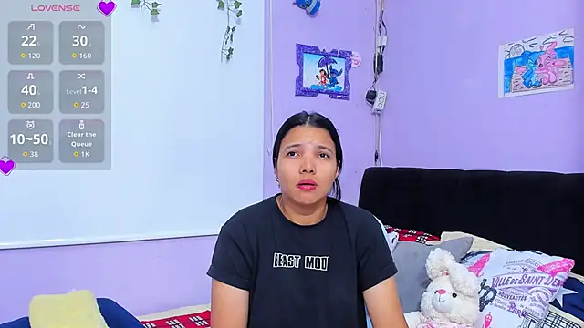 Snapshot of sara_mendez2 chatting on 10/14/25, 11:16 sara mendez2 online show from 10/14/25, 11:16