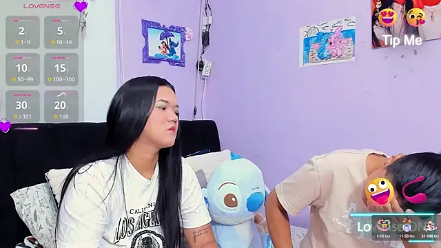 Snapshot of sara_mendez2 chatting on 11/04/25, 11:26 sara mendez2 online show from 11/04/25, 11:26