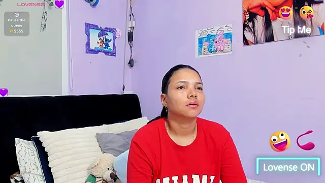 Snapshot of sara_mendez2 chatting on 11/09/25, 11:03 sara mendez2 online show from 11/09/25, 11:03