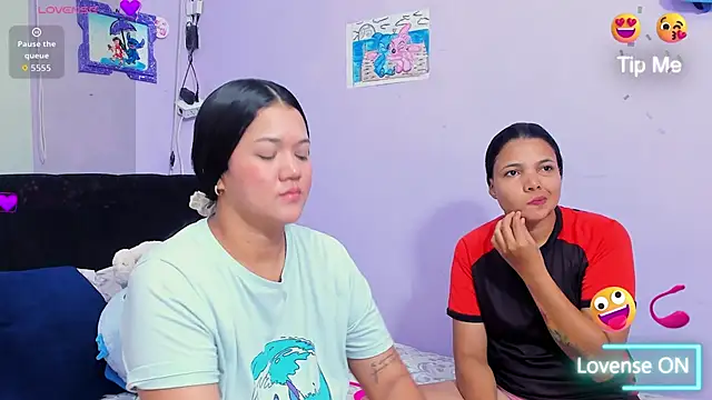 Snapshot of sara_mendez2 chatting on 11/18/25, 11:37 sara mendez2 online show from 11/18/25, 11:37