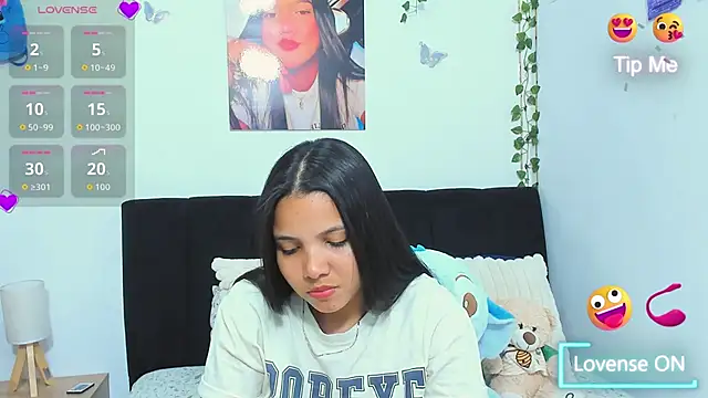 Snapshot of sara_mendez2 chatting on 11/28/25, 11:07 sara mendez2 online show from 11/28/25, 11:07