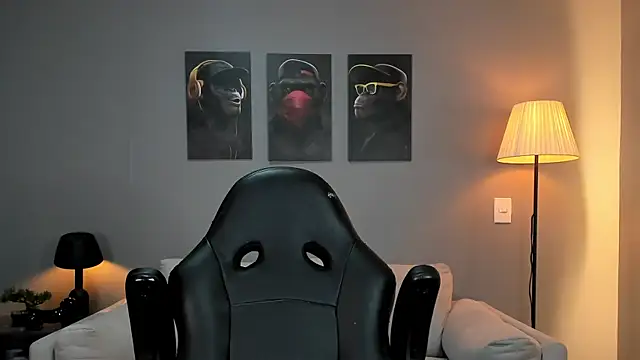 ApoloMakris online show from 11/04/25, 08:19