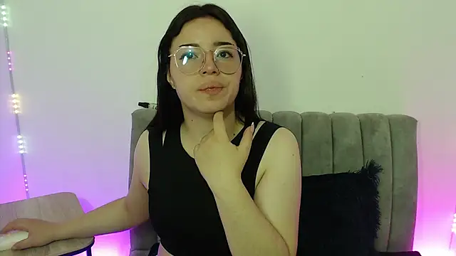 Marian Ran online show from 12/16/25, 04:50