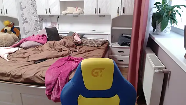 Snapshot of 69SexySecret69 chatting on 02/19/25, 05:49 69SexySecret69 online show from 02/19/25, 05:49