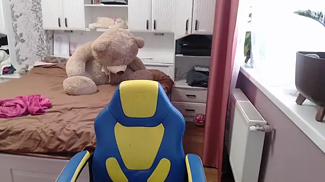 Snapshot of 69SexySecret69 chatting on 02/26/25, 12:03 69SexySecret69 online show from 02/26/25, 12:03