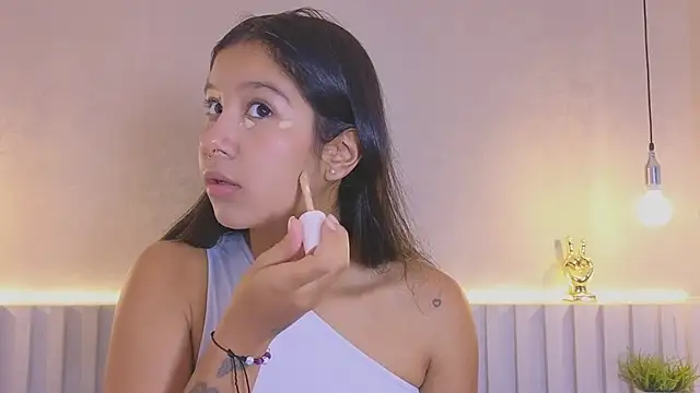 Aida moreno online show from 11/21/25, 11:53