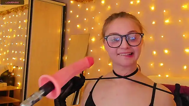 May Flower online show from 01/11/25, 04:36