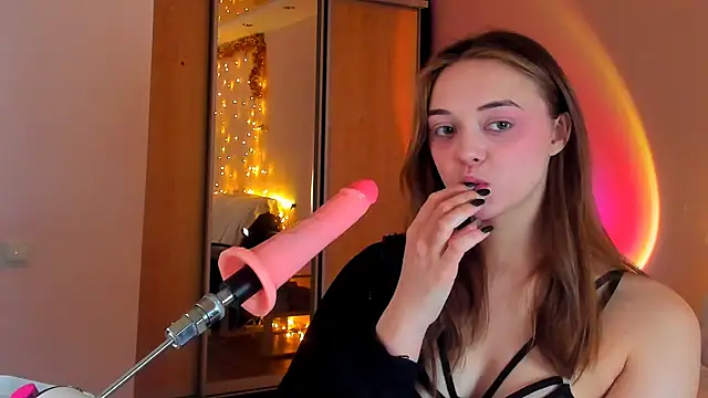 May Flower online show from 01/19/25, 03:10