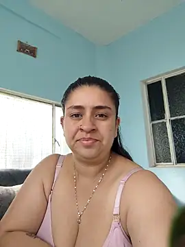 Snapshot of Melinda_bob chatting on 01/17/26, 01:16 Melinda bob online show from 01/17/26, 01:16