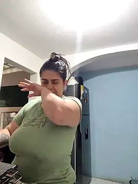 Snapshot of Melinda_bob chatting on 02/07/26, 10:13 Melinda bob online show from 02/07/26, 10:13