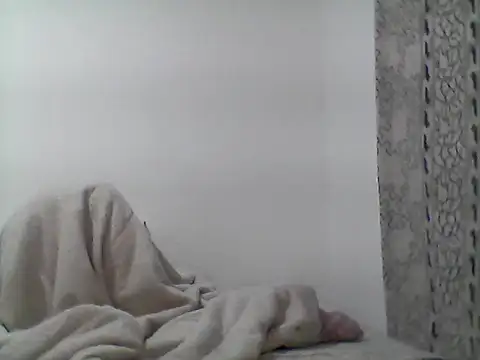 Snapshot of _bahya chatting on 09/11/25, 06:35  bahya online show from 09/11/25, 06:35