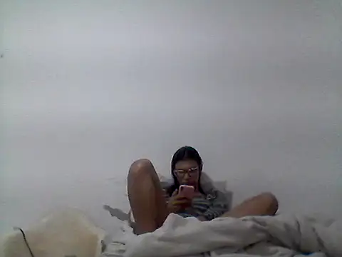 Snapshot of _bahya chatting on 09/12/25, 11:48  bahya online show from 09/12/25, 11:48
