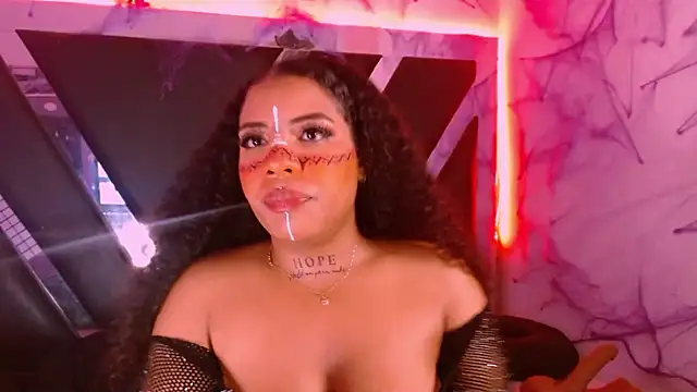 Snapshot of MelannyTylor chatting on 10/30/25, 07:03 MelannyTylor online show from 10/30/25, 07:03